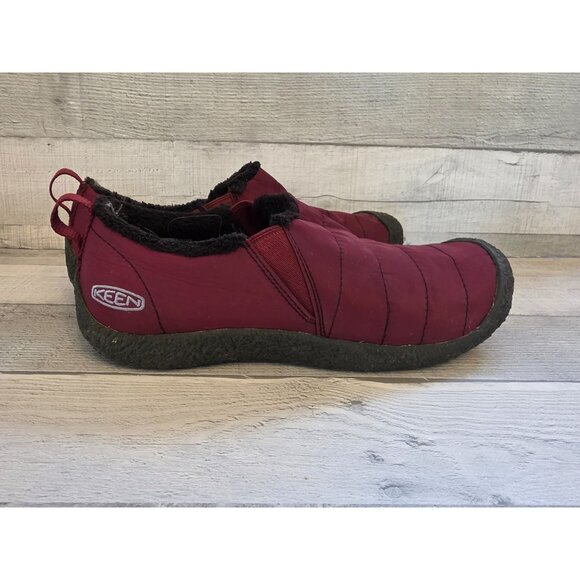 Keen Womens Burgundy Slip-On Quilted Winter Shoes Size 9 M - Picture 1 of 5